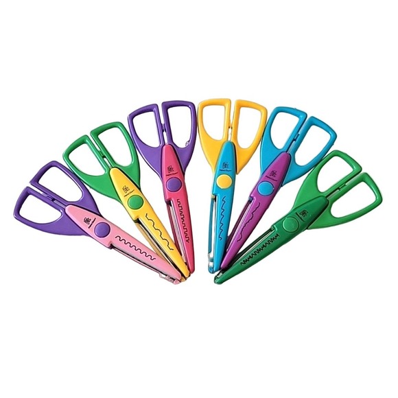 Provo Craft Lot of 6 Different Crafting Scissors with 6 Different Patterns - Picture 1 of 11